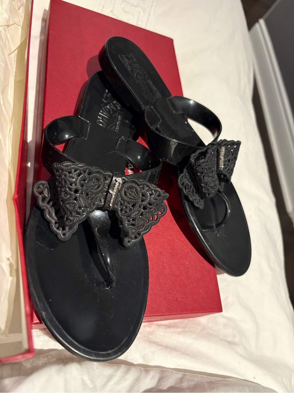 Salvatore Ferragamo Black Bow Jelly Thong Sandals - Picture 3 of 7